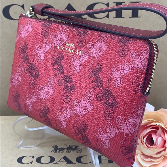 COACH Corner Zip Wristlet Im/bright red/cherry mul - Picture 4 of 14